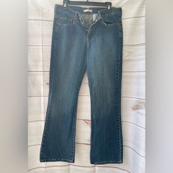Women’s Levi’s Boot Cut Jeans - Picture 1 of 8